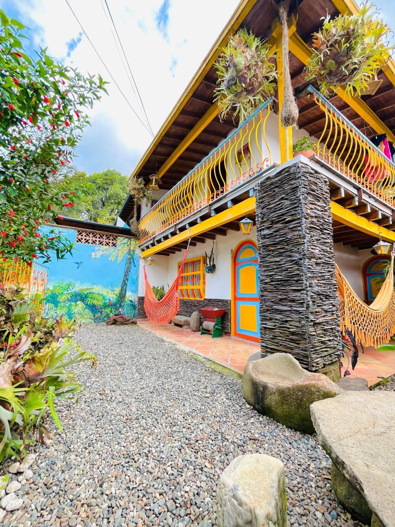 Casa De Las Rocas Hostel 하르딘 외부 사진