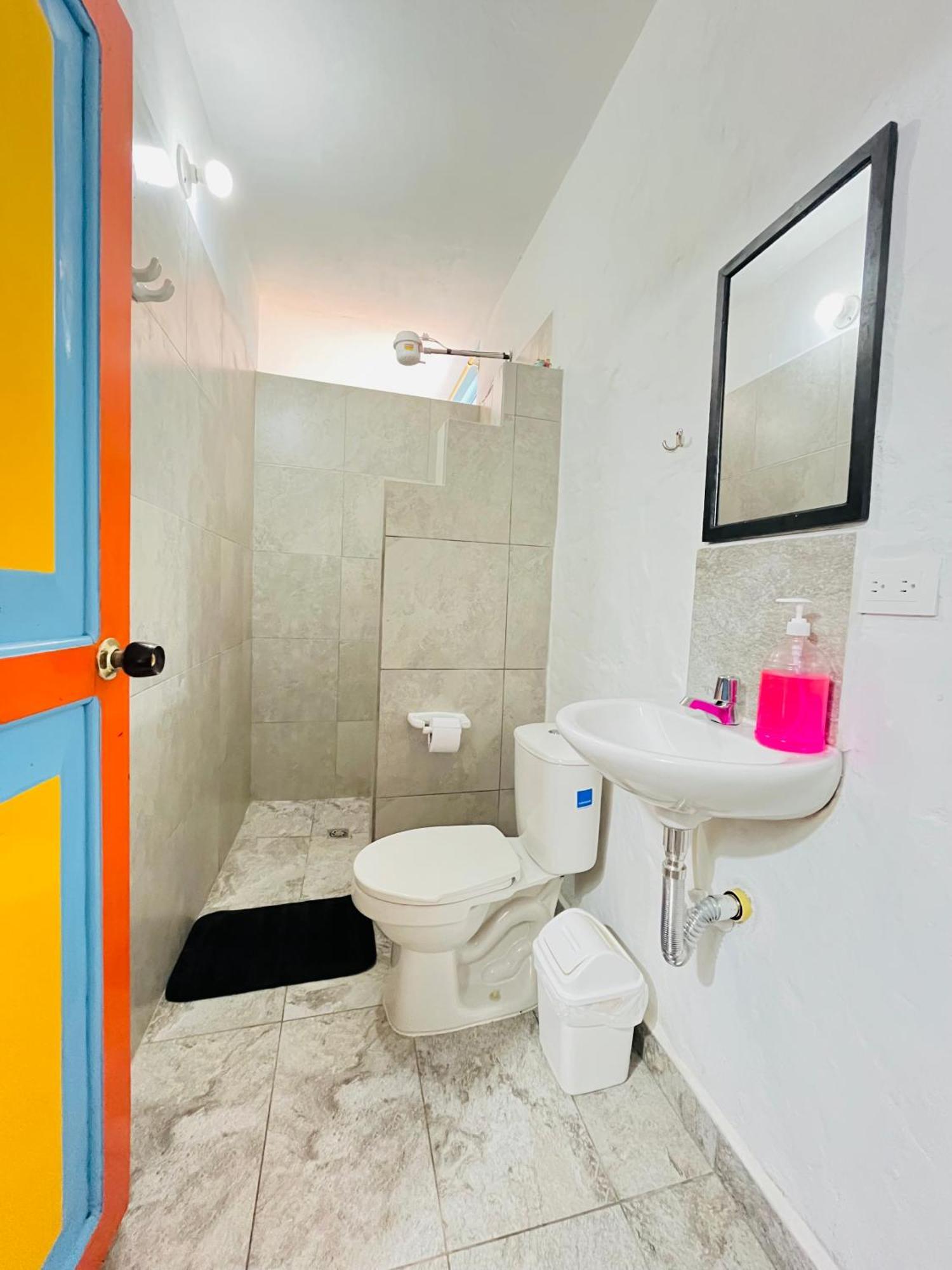 Casa De Las Rocas Hostel 하르딘 외부 사진