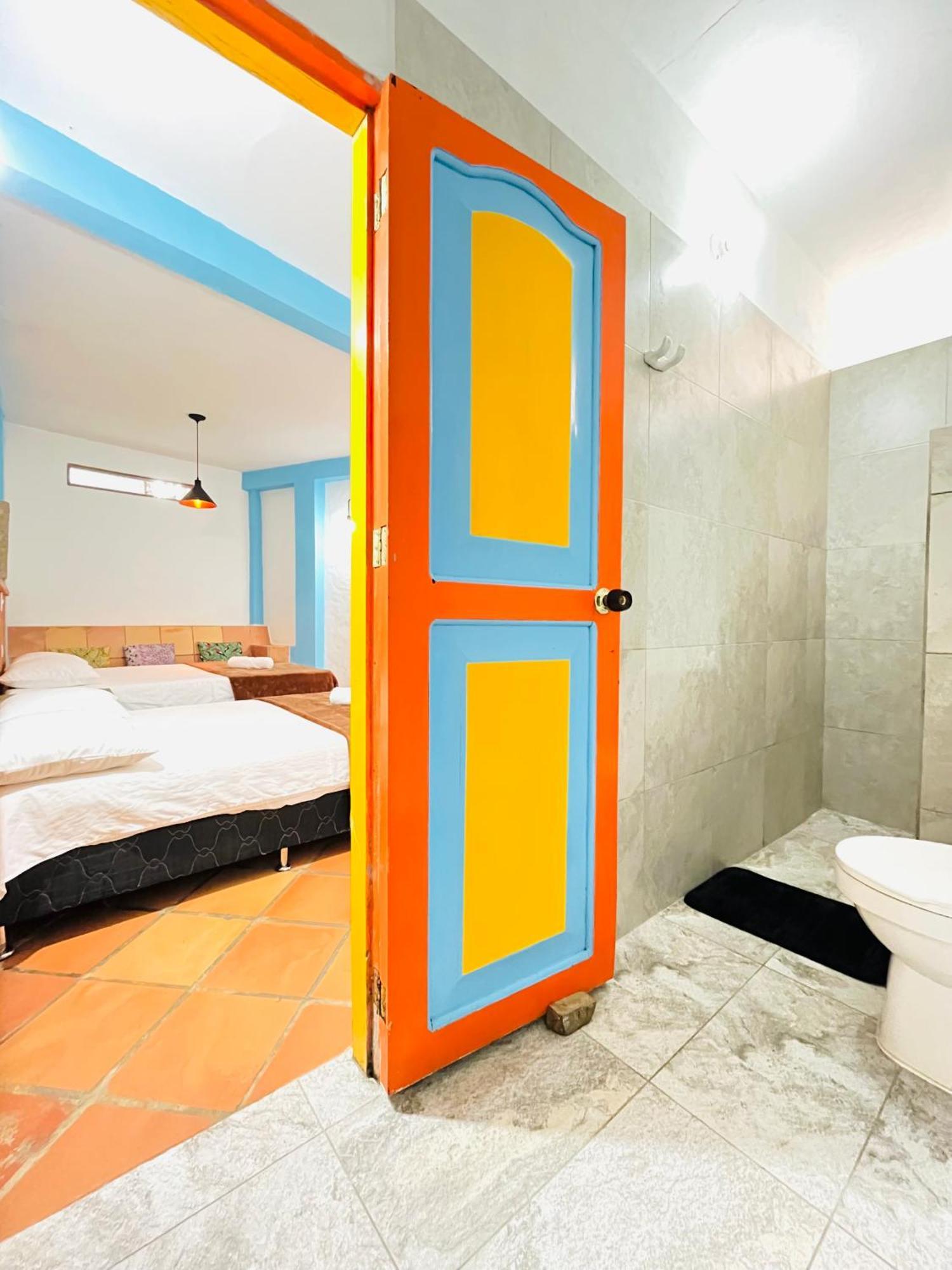 Casa De Las Rocas Hostel 하르딘 외부 사진