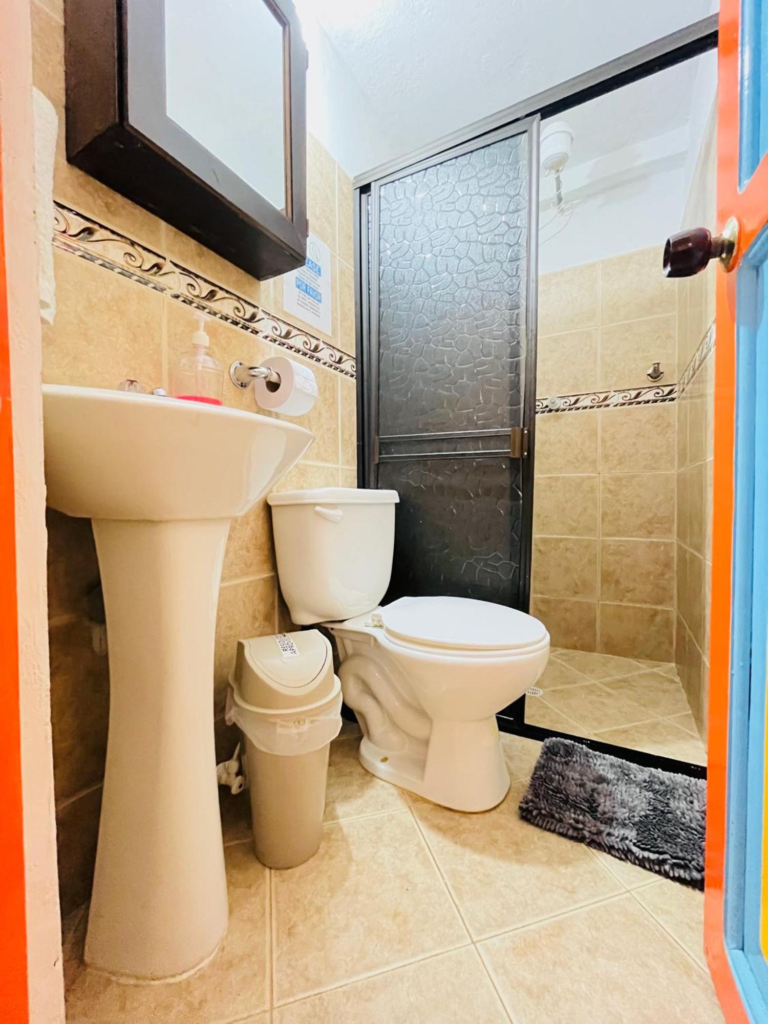 Casa De Las Rocas Hostel 하르딘 외부 사진