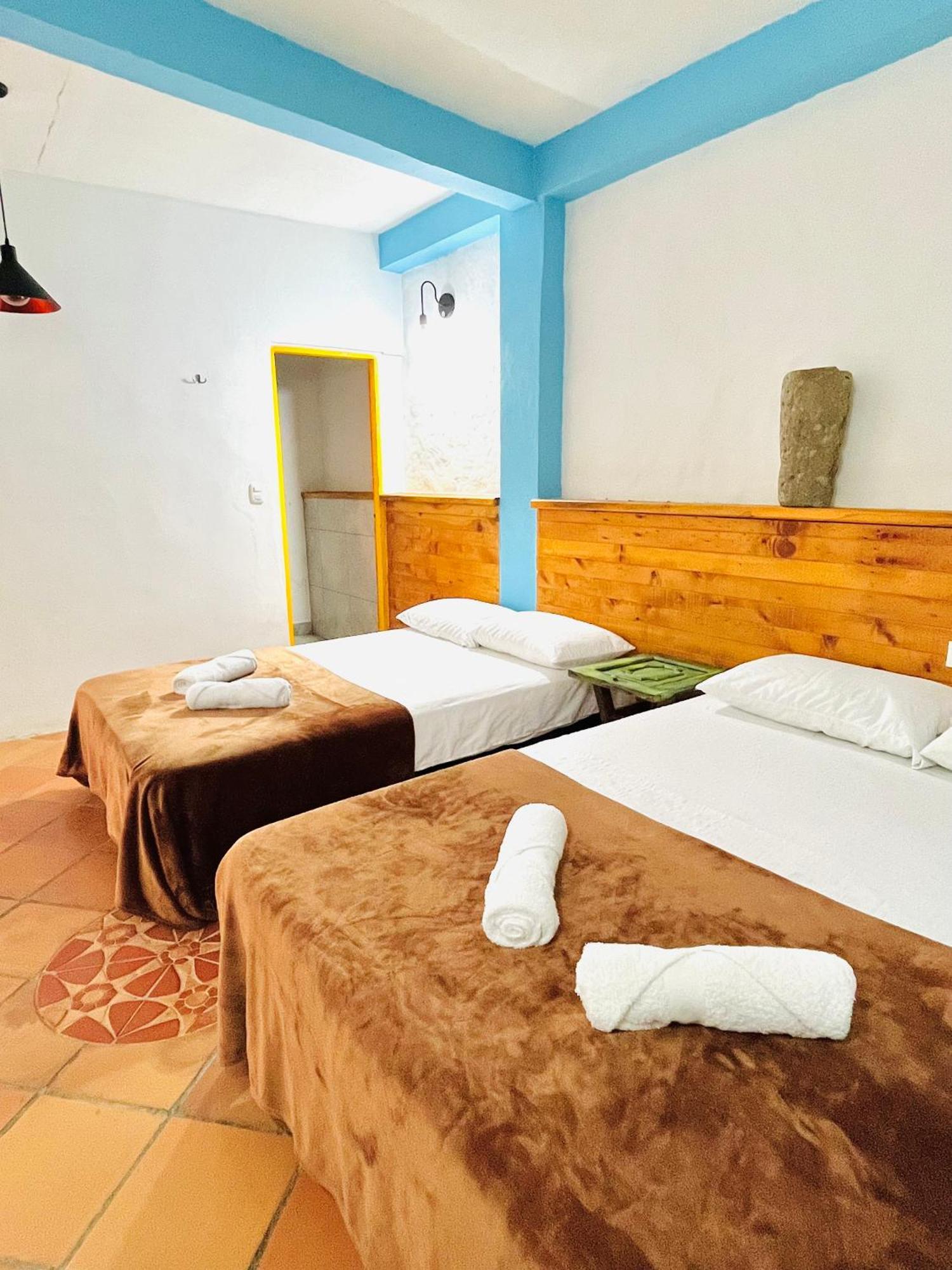 Casa De Las Rocas Hostel 하르딘 외부 사진